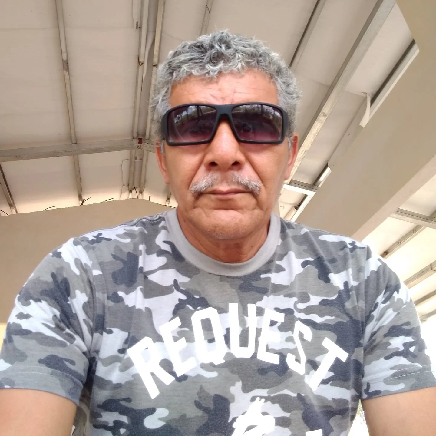 <em>Mauricio</em>